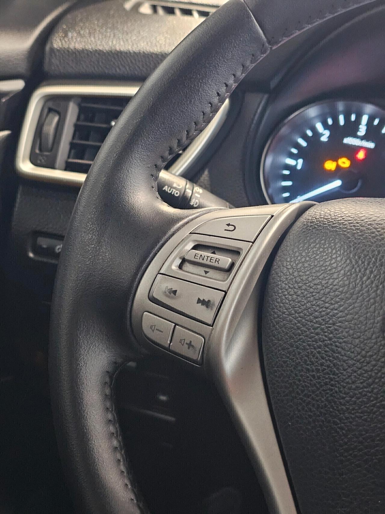 Nissan Qashqai 1.6 dCi 2WD N-Connecta