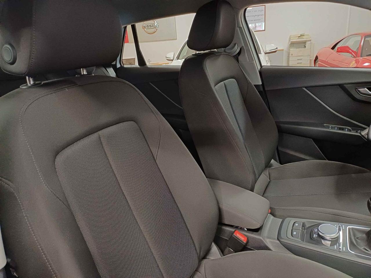 Audi Q2 30 TFSI Business Advanced