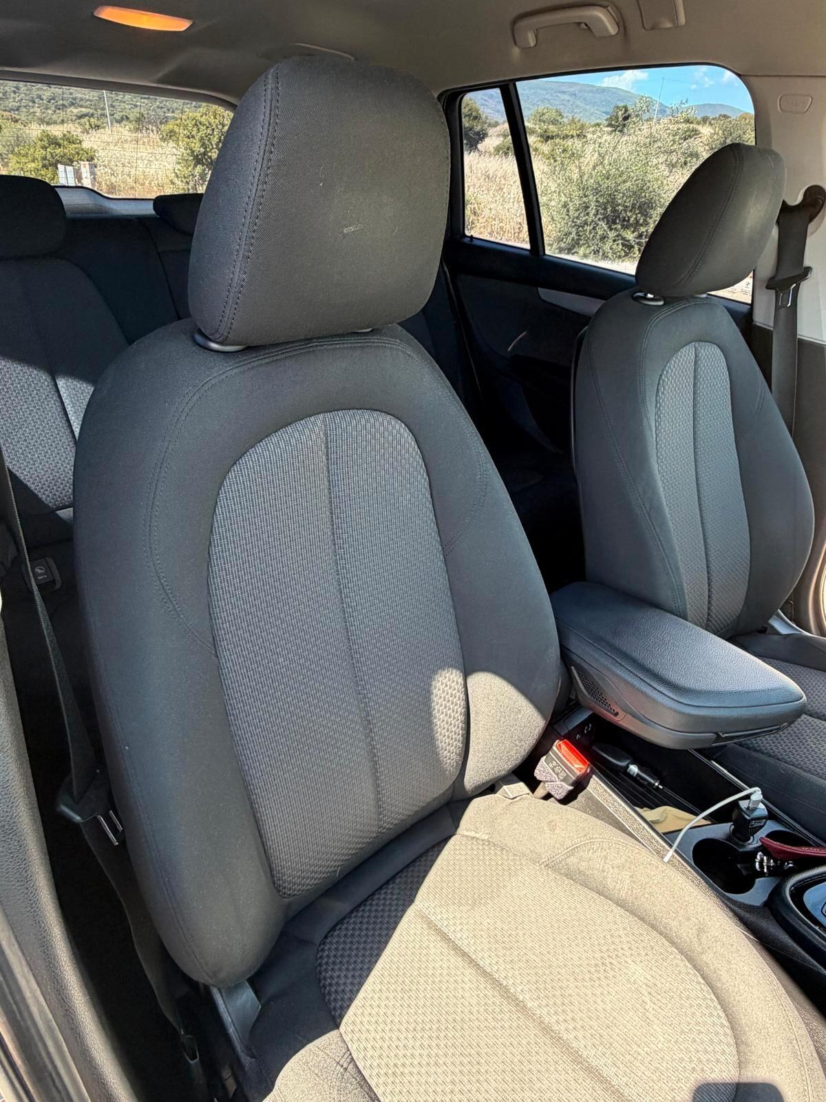 Bmw 2er Active Tourer 216d Luxury