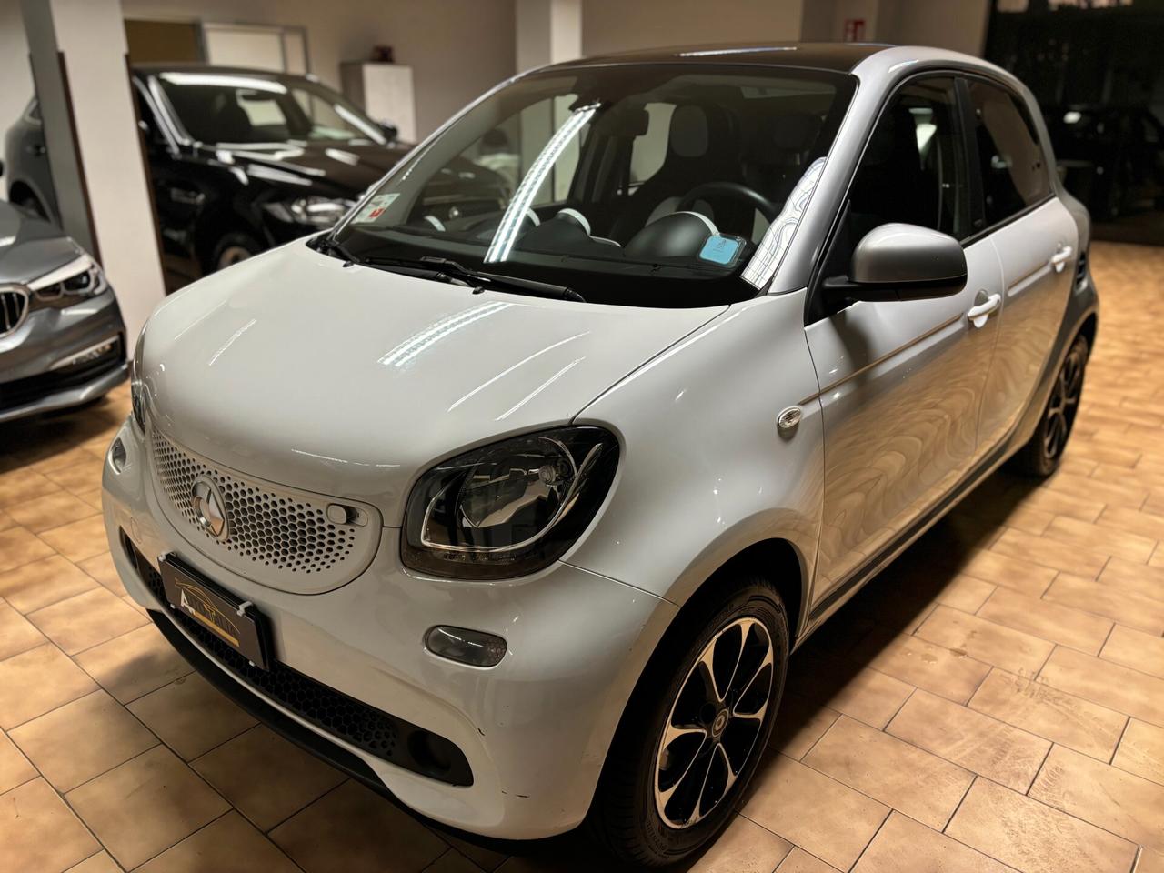 smart forFour 1.0 Prime 71cv *EURO6B*PER NEO PATENTATI