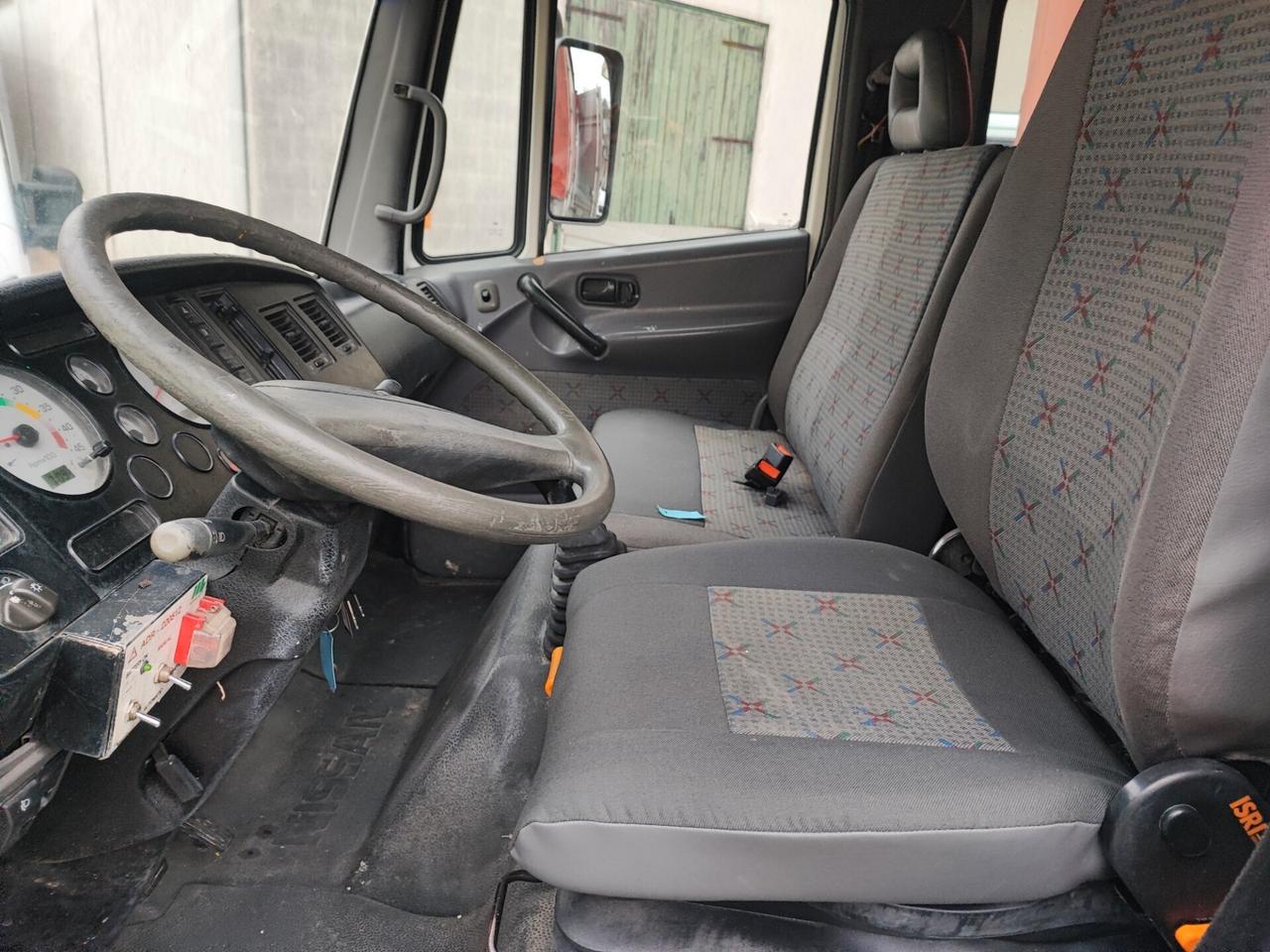 Nissan Atleon TK 35 IVA COMPRESA