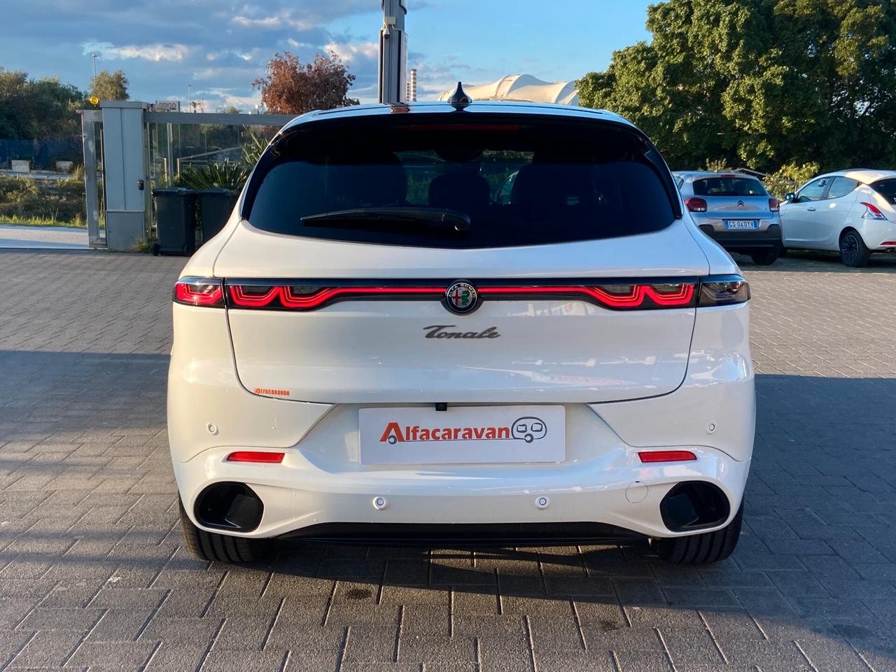 Alfa Romeo Tonale 1.5 mhev Tributo Italiano 160 CV KM 0