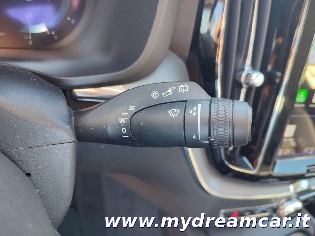 VOLVO XC60 B4 (d) automatico Core