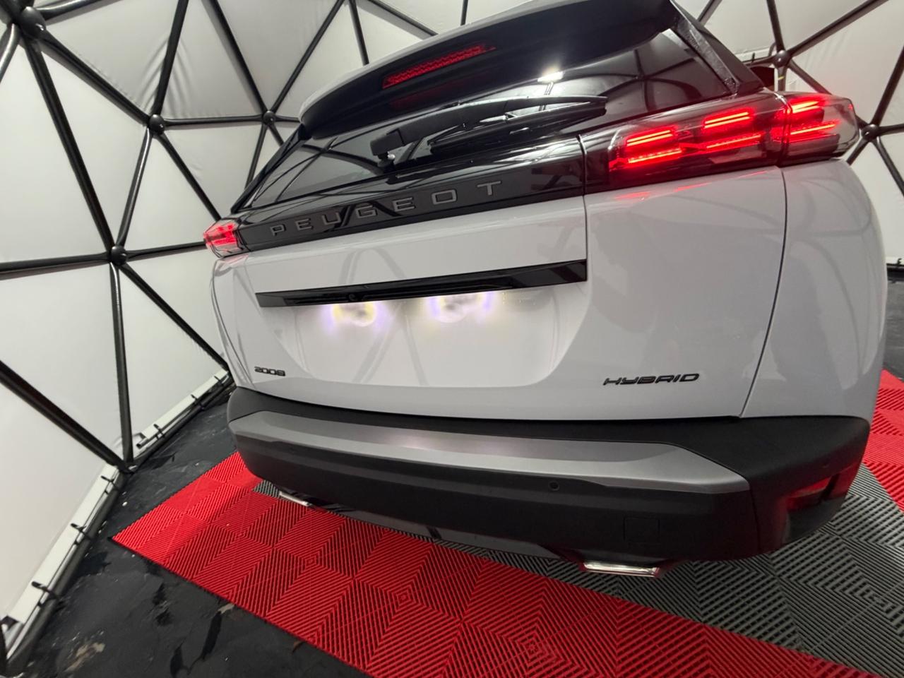 Peugeot 2008 Hybrid 110 e-DCS6 Allure