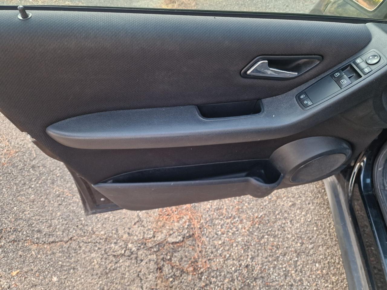 Mercedes-benz A 160 CDI Elegance Automatico