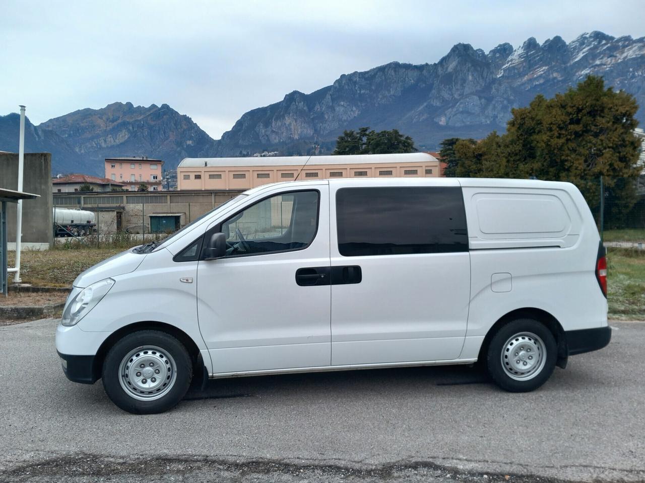 Hyundai H-1 2.5 CRDi Van 6 p.ti Style