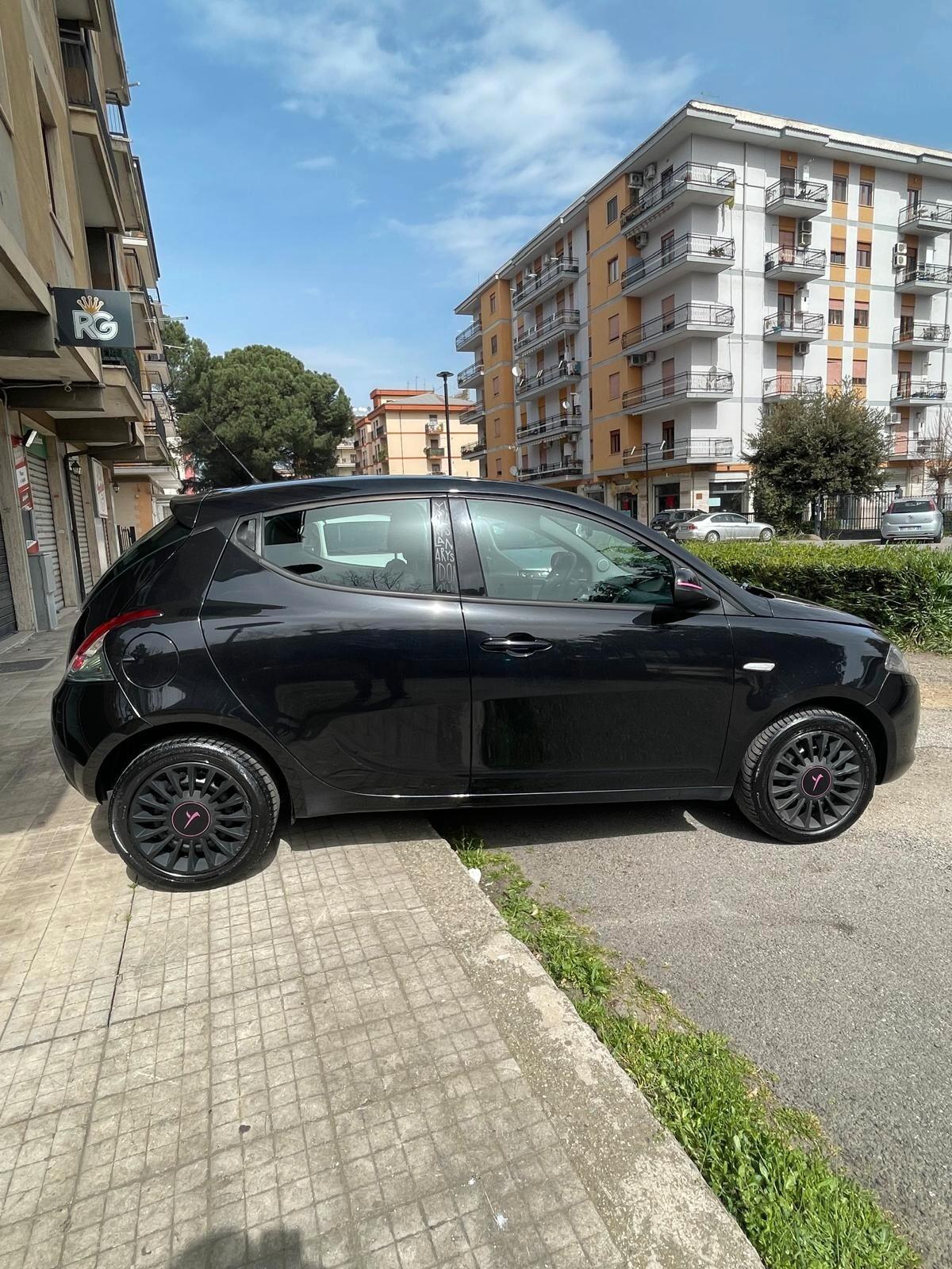 Lancia Ypsilon 1.3 MJT 16V 95 CV 5 porte S&S Elefantino