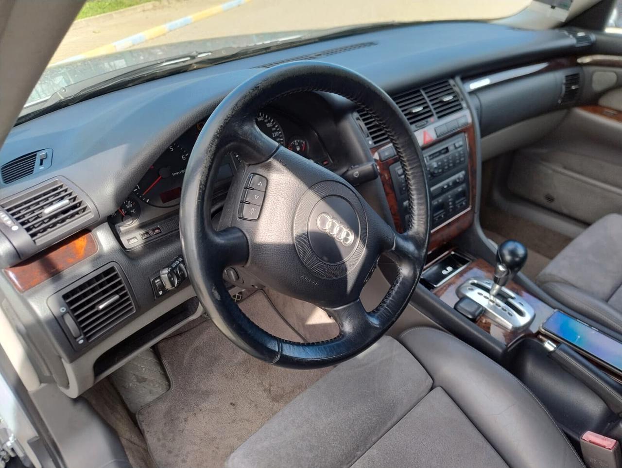 Audi A8 S8 4.2 V8 40V cat quattro