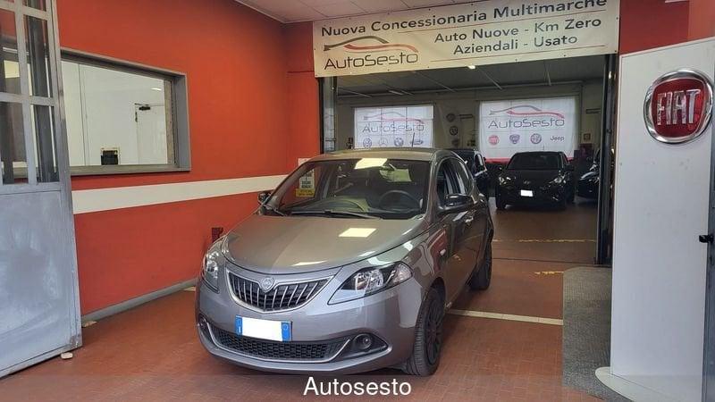 Lancia Ypsilon 1.0 FireFly 5 porte S&S Hybrid Silver