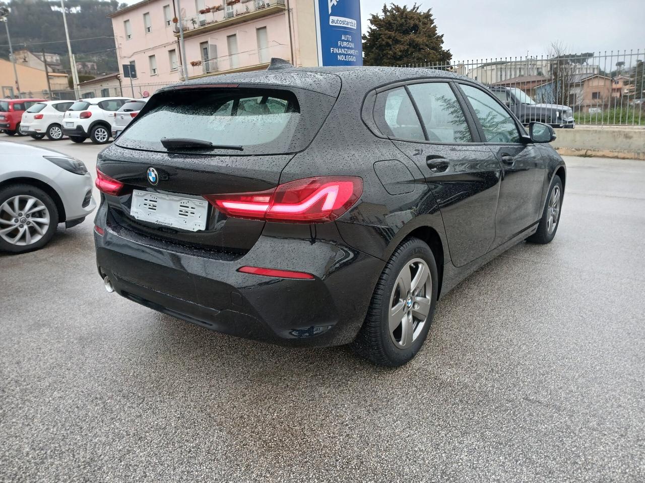 BMW 116 116D BUSINESS ADVANTAGE 2021