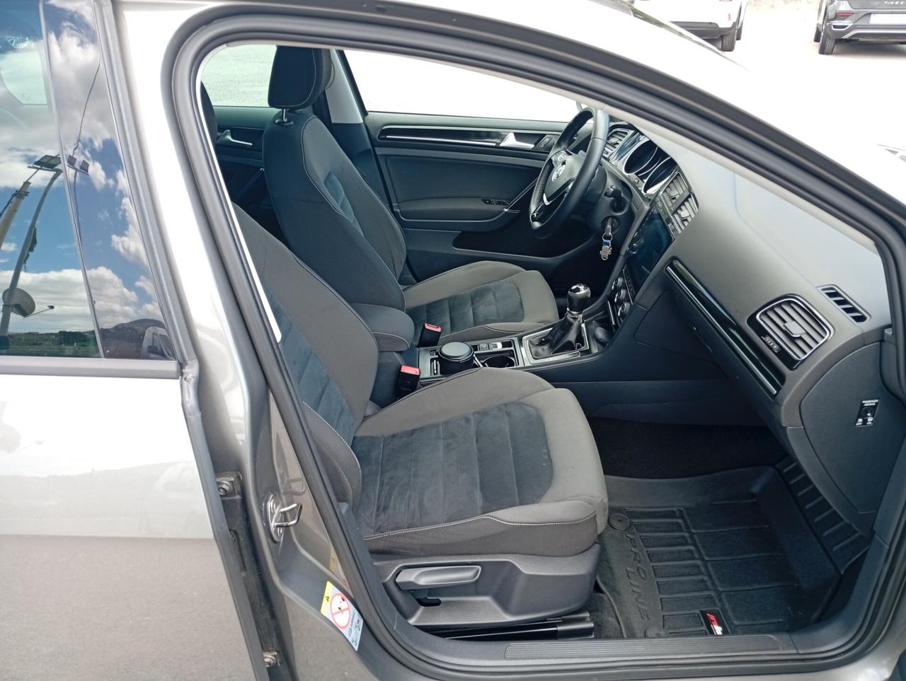 Volkswagen Golf 1.6 TDI 5p. Highline BlueMotion Technology