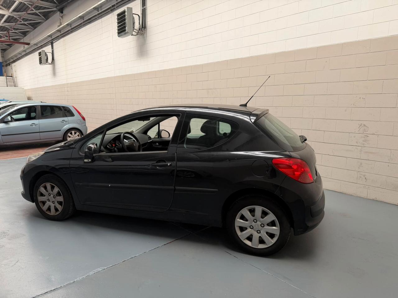 Peugeot 207 1.4 VTi 95CV 3p. XS