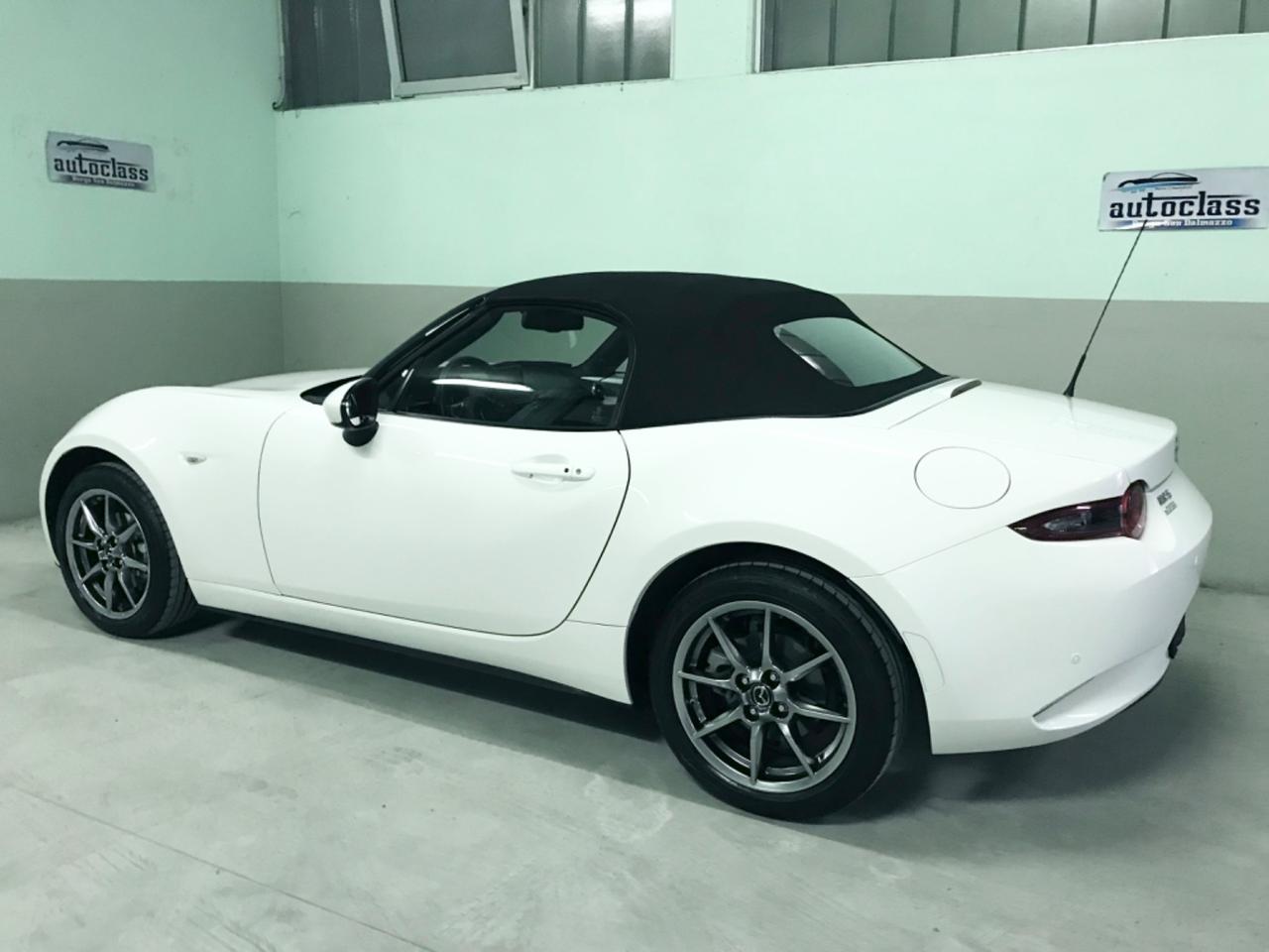 Mazda MX-5 1.5L Skyactiv-G Exclusive-Line