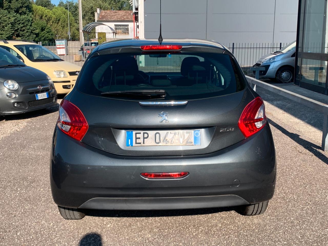 Peugeot 208 1.4 HDi 68 CV 5P 2013 X NEOPATENTATI