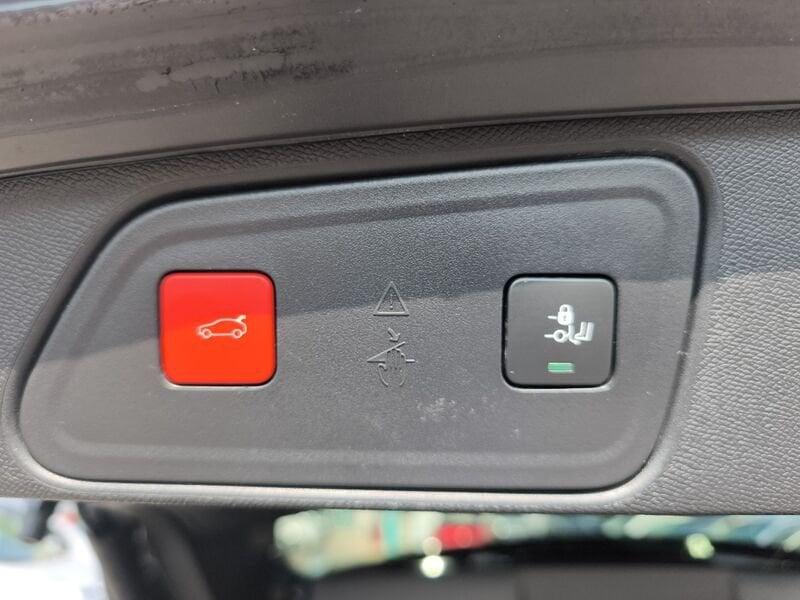 Peugeot 3008 II 2021 1.6 hybrid phev GT Pack 225cv e-eat8