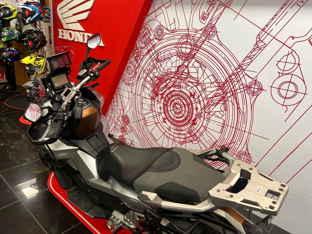 Honda X-ADV 750 - 2017 - Super accessoriato