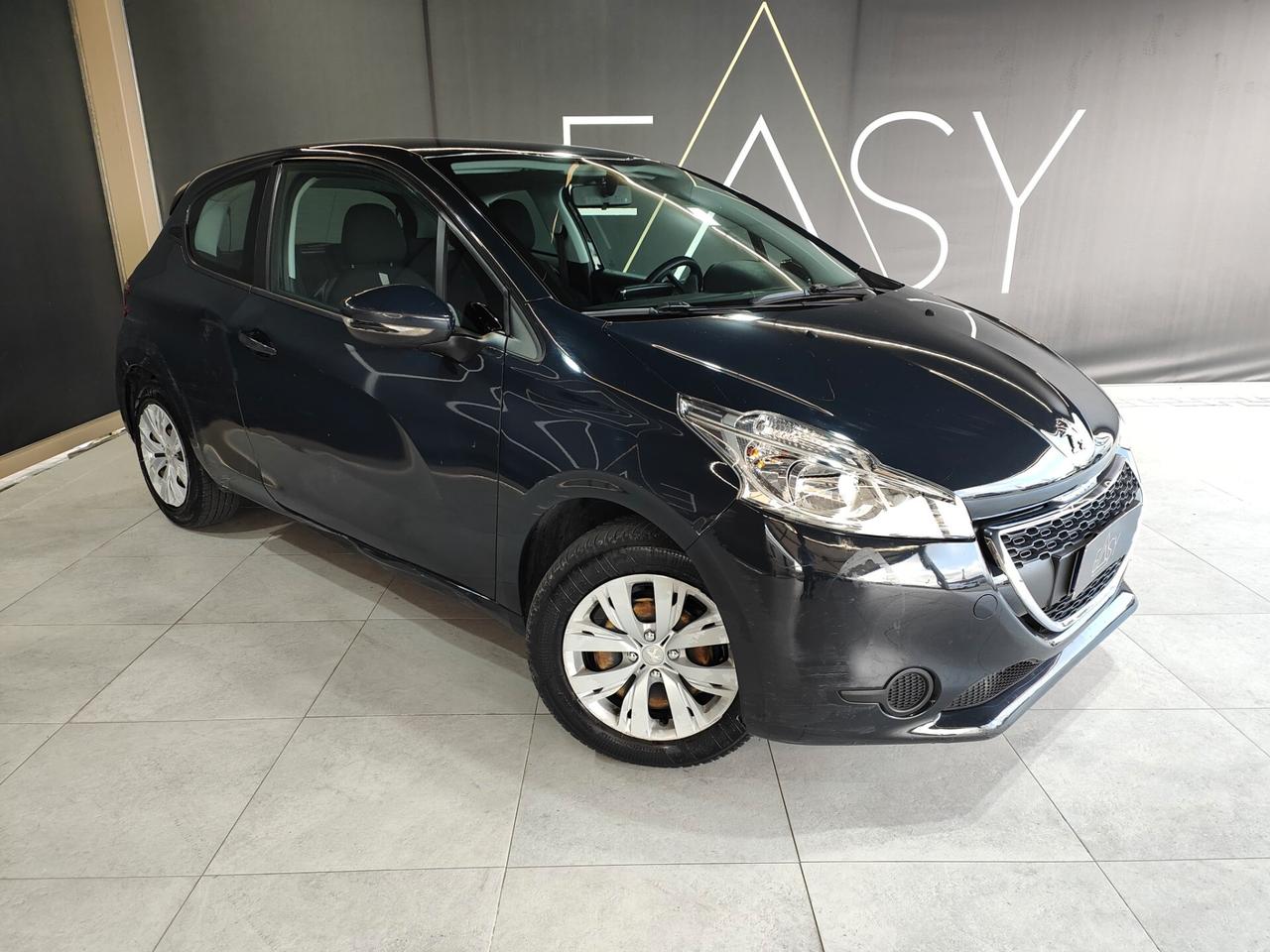 Peugeot 208 3P 1.4 e-hdi 8v * AUTOMATICO / NEOPATENTATI *