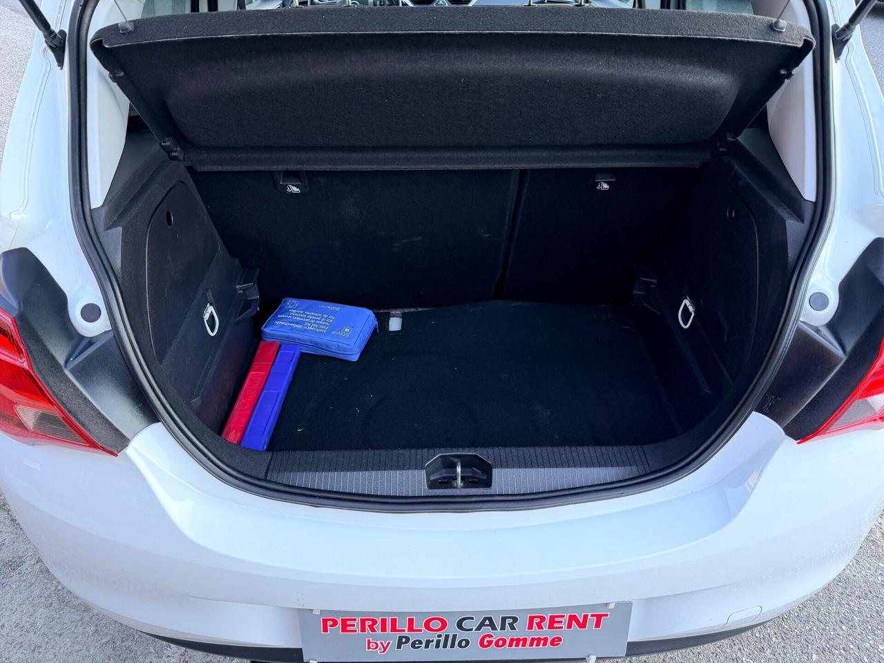 Opel Corsa 1.2 5 porte b-Color