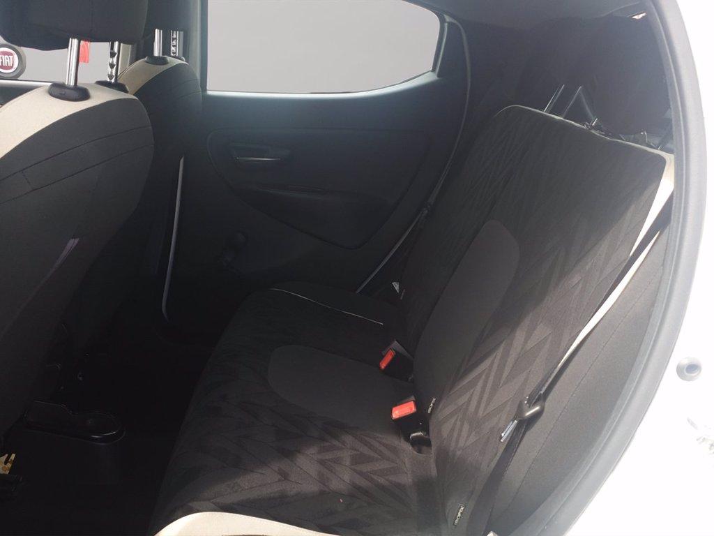 LANCIA Ypsilon 1.2 silver 69cv del 2016