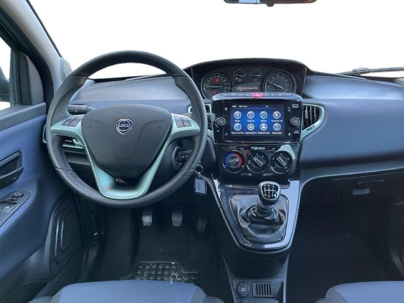 Lancia Ypsilon NUOVA My23 1.0 Firefly 70 CvStart&Stop Hybrid Gold