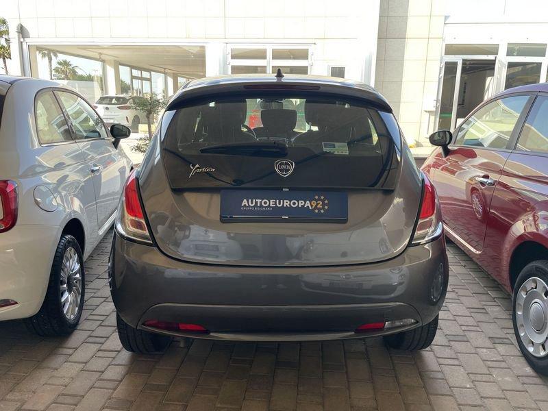 Lancia Ypsilon 1.2 69 CV 5 porte GPL Ecochic Gold
