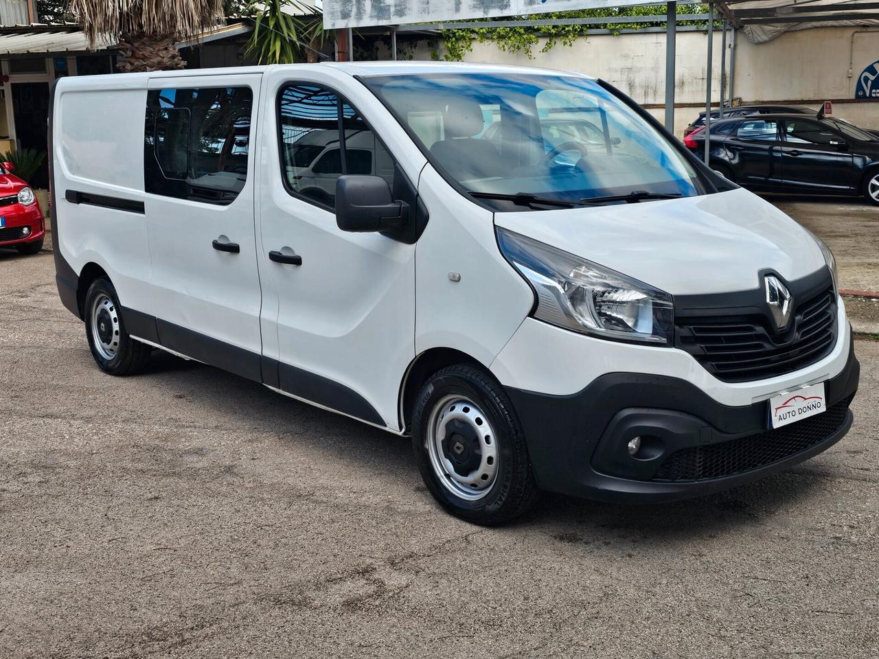 Renault Trafic 1.6 dCi 120cv 6 POSTI + FURGONE