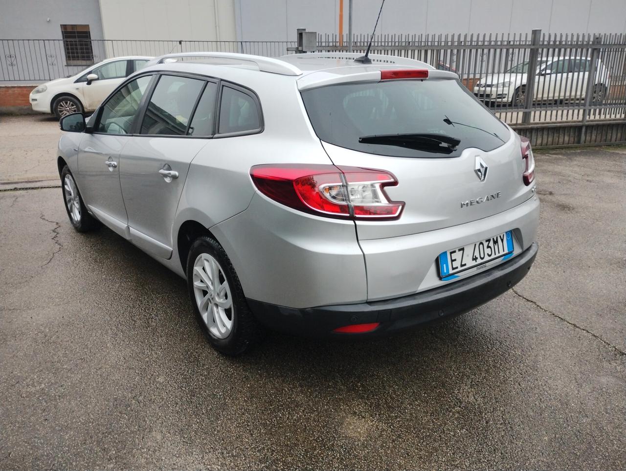 RENAULT MEGANE 1.5 dCI 110CV SportTour Limited 2015