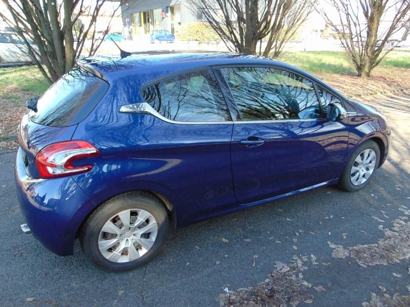 PEUGEOT 208 1° serie 1.6 e-HDi 92 CV Stop&Star...