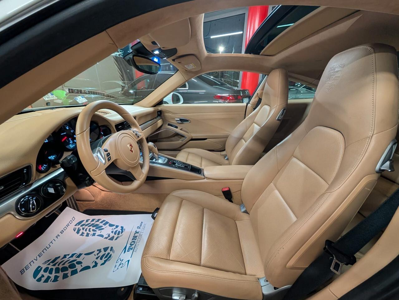 Porsche 911 3.4 Carrera 4 Coupé