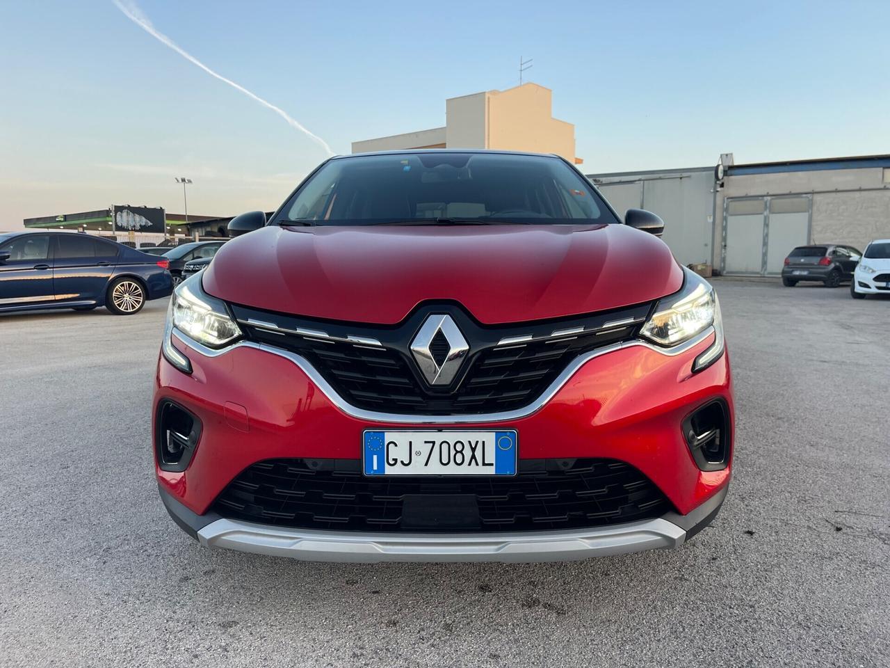 RENAULT CAPTUR 1.0 TCE GPL INTENS FULL LED MY22