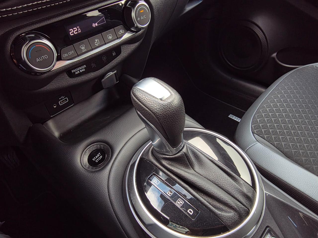 Nissan Juke 1.6 HEV N-Connecta AUT. / FULL HYBRID
