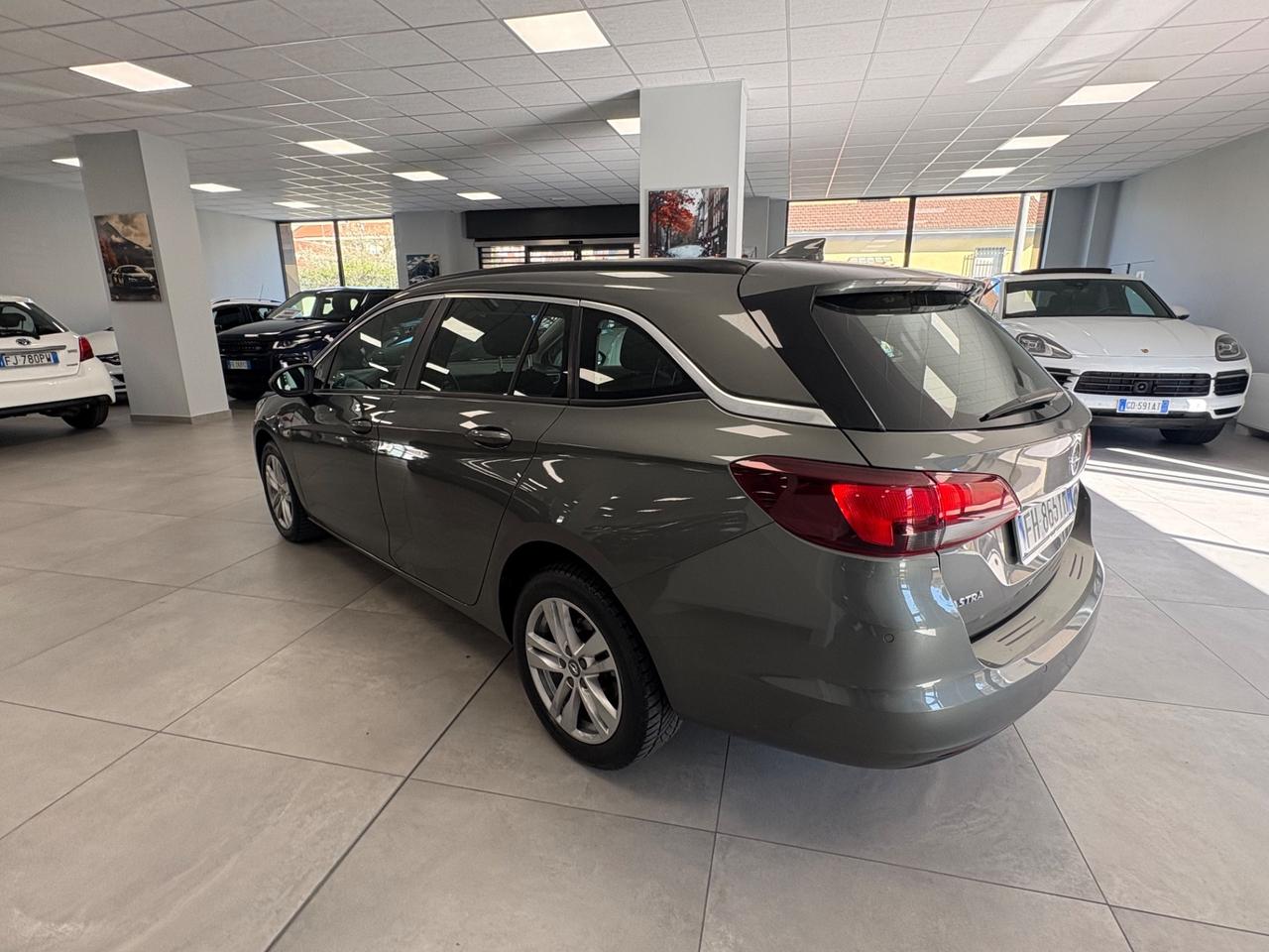 Opel Astra 1.6 CDTi 110CV E6B anno2017 neopatentati