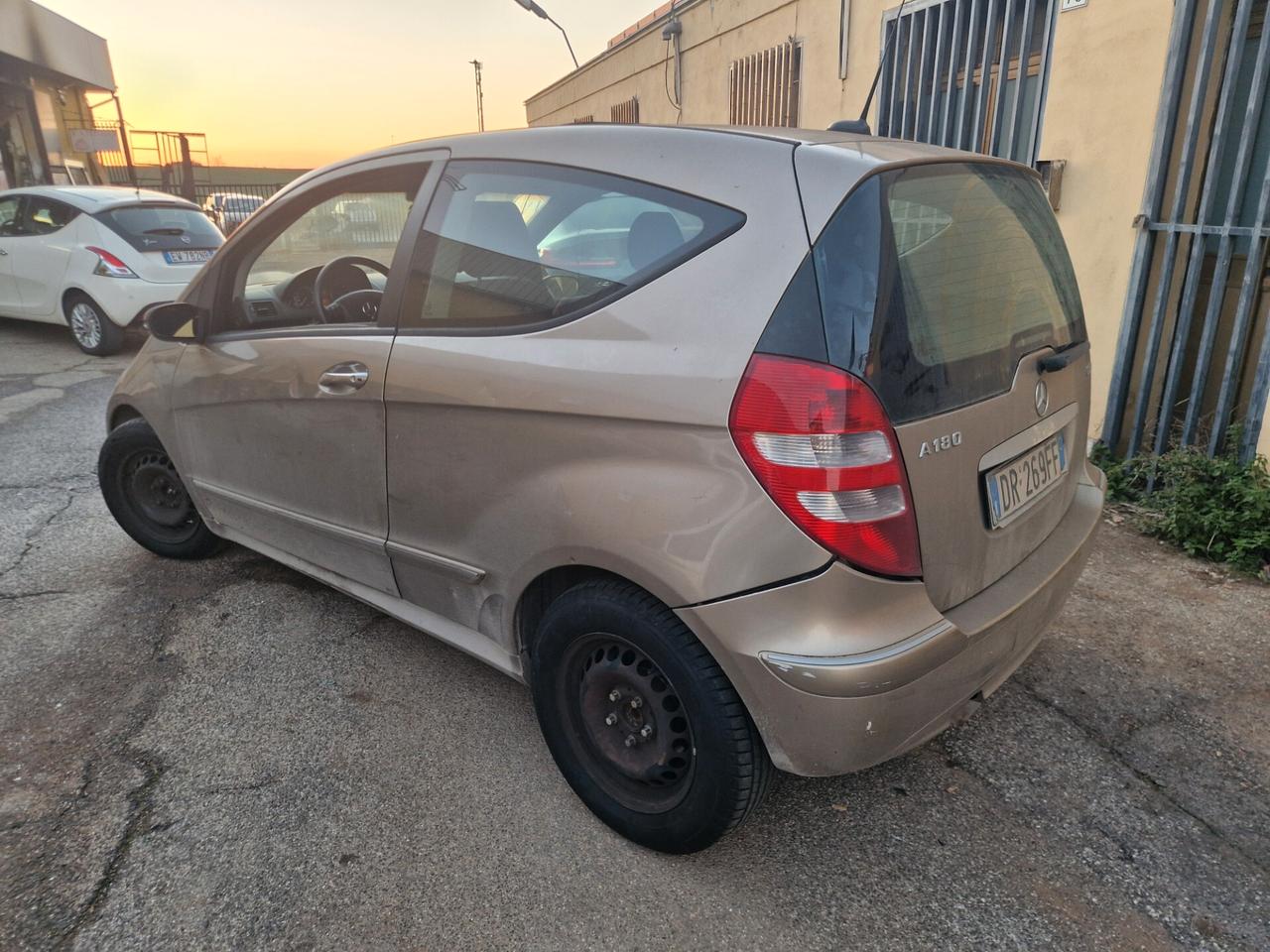 A 180 Frizione rotta parte ma non marciante