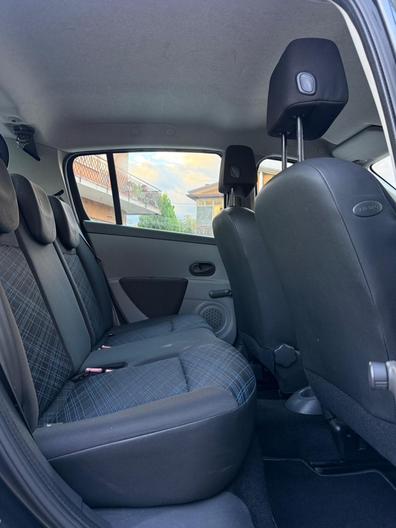Renault Clio 1.2 16V 5 porte Luxe