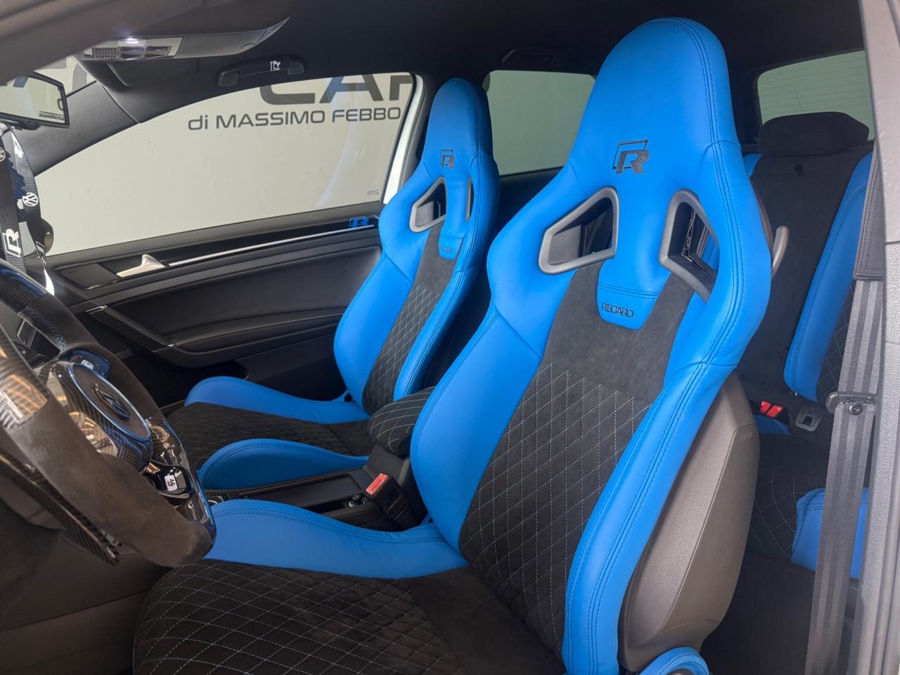 Volkswagen Golf GTI 7R da VETRINA