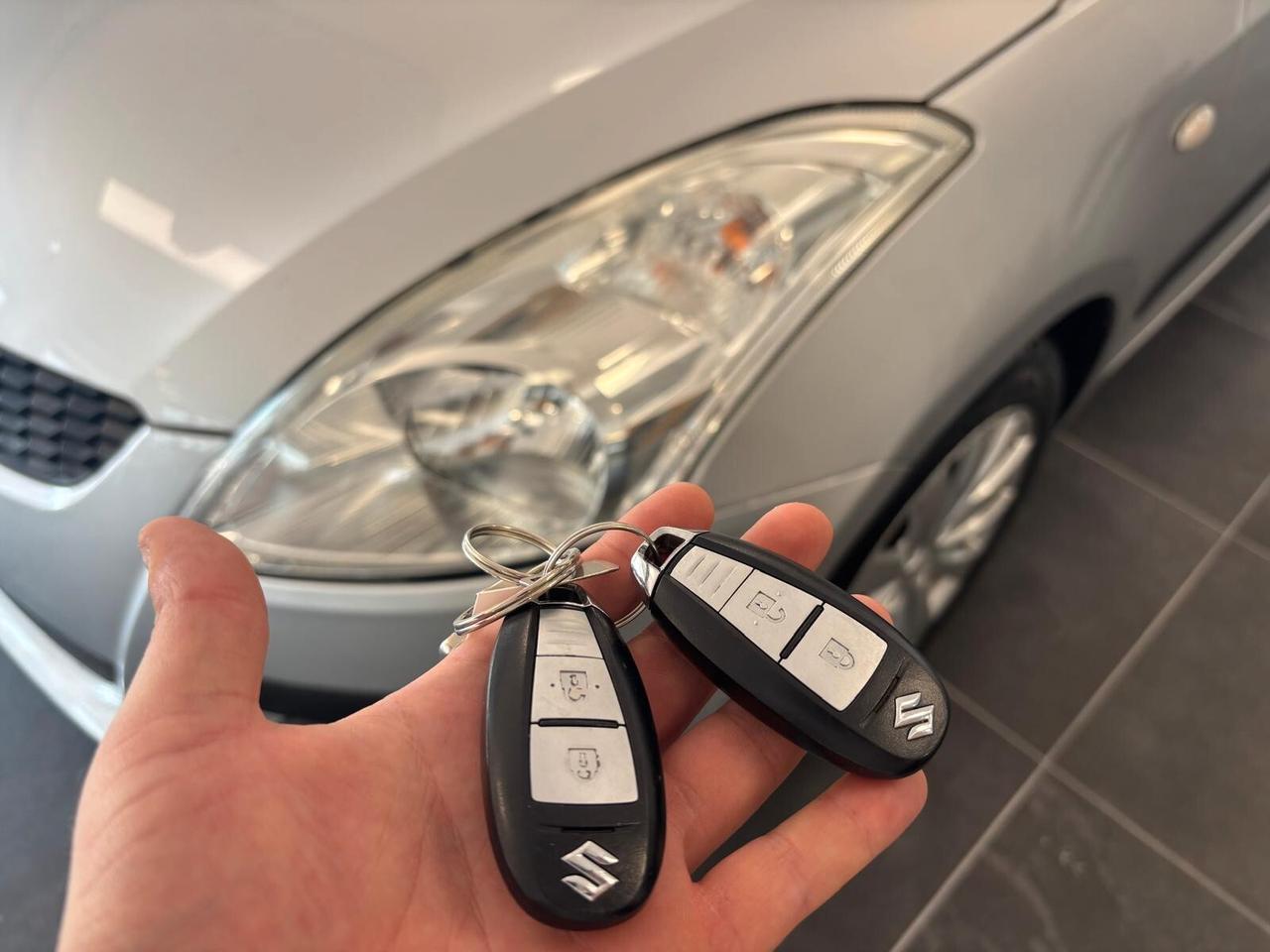 SUZUKI SWIFT ANNO 2010 BZ 1.2 ADATTA NEOPATENTATI KM 77 MILA