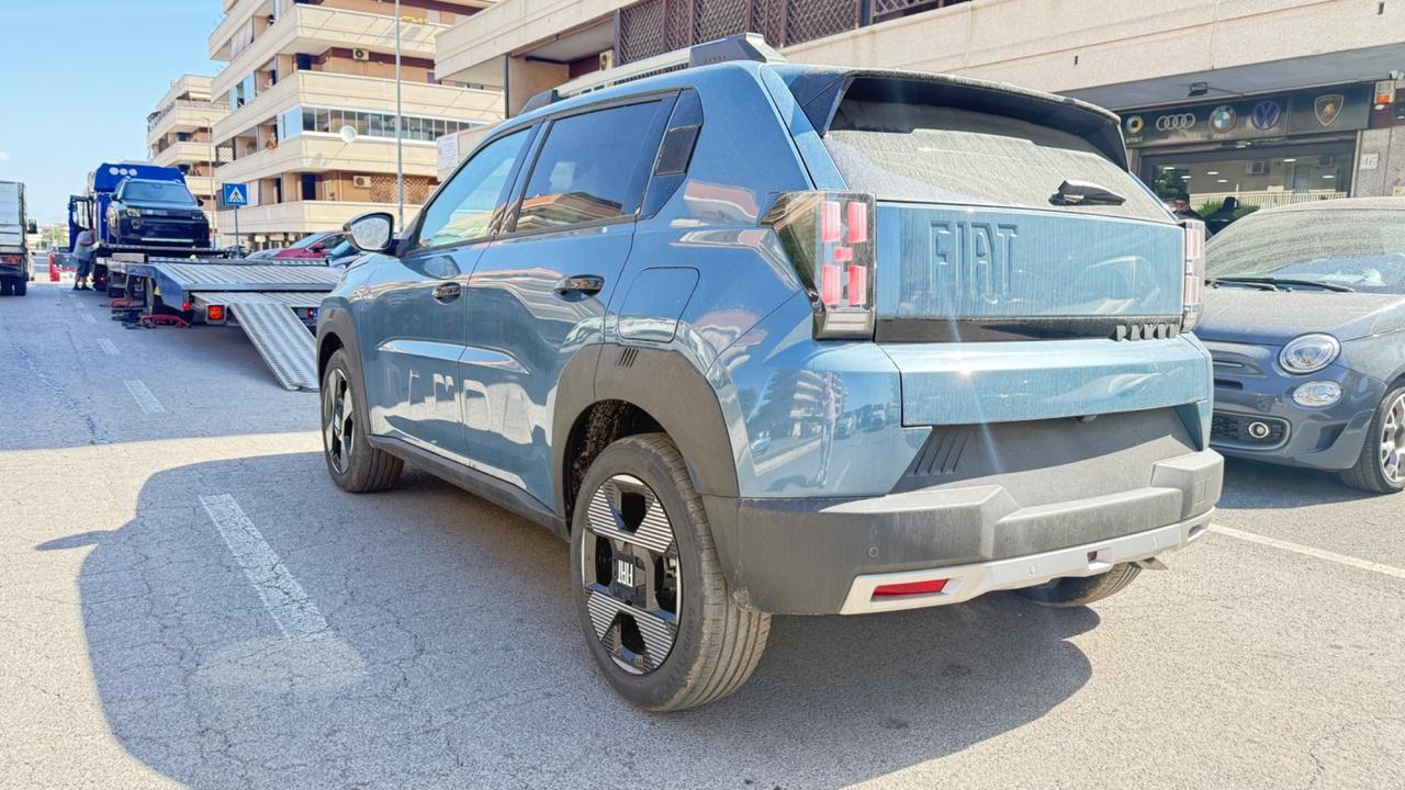 Fiat Grande Panda 1.2 Hybrid 110 CV S&S La Prima LED NAVI KAMERA CERCHI 17 BLUETOOTH