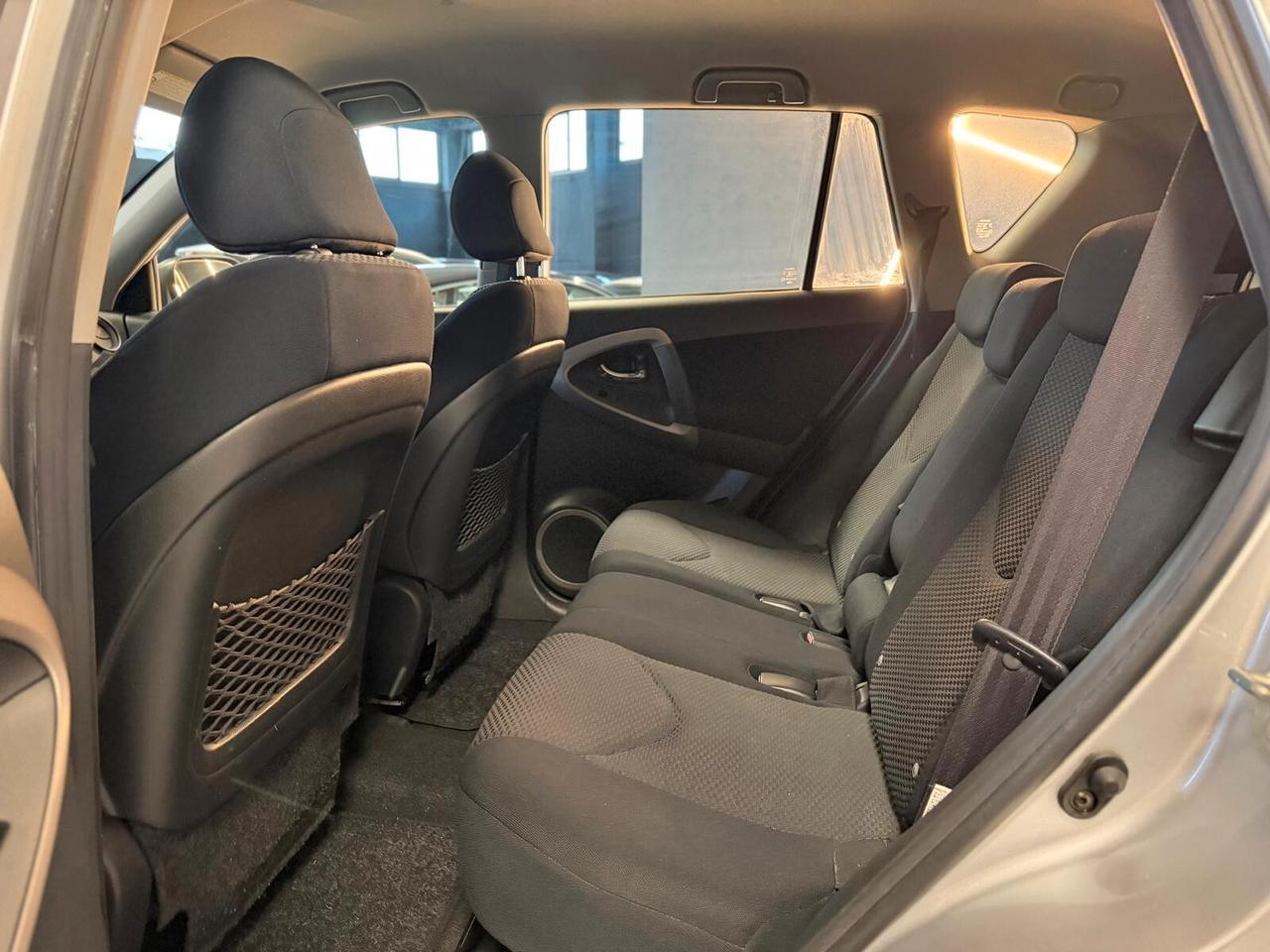 Toyota RAV 4 RAV4 2.0 Sol
