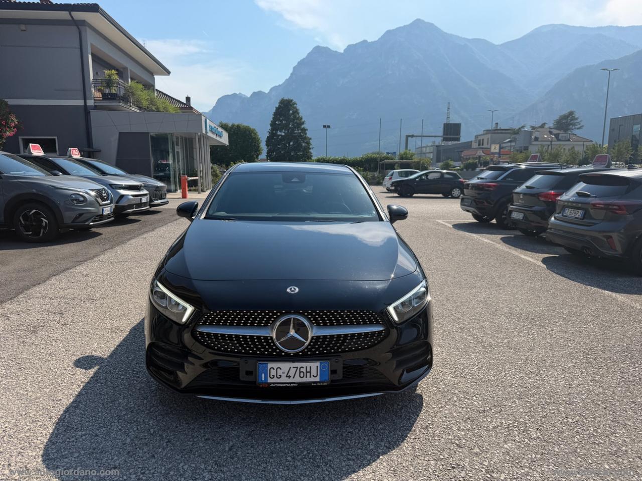 MERCEDES-BENZ A 160 Premium AMG LINE