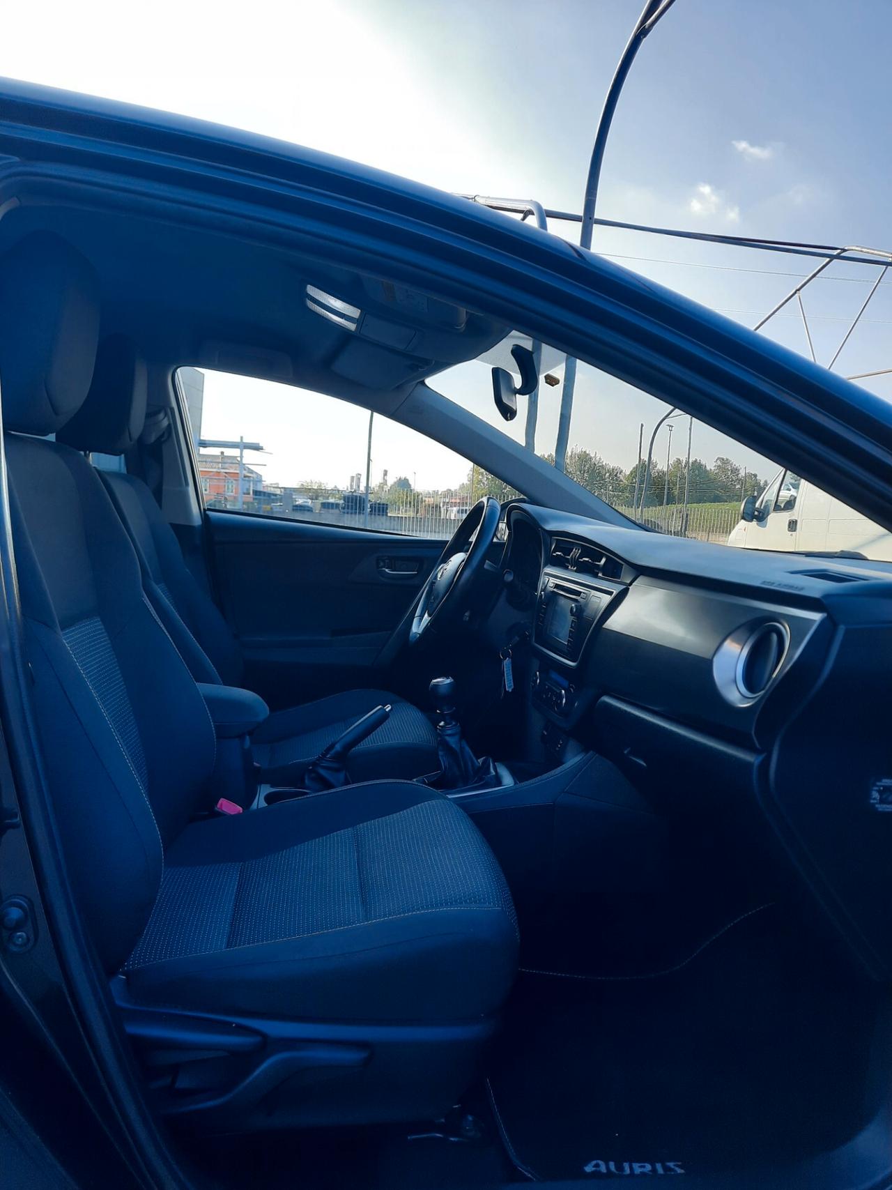 Toyota Auris 1.4 D-4D Active Ok Neopatentati