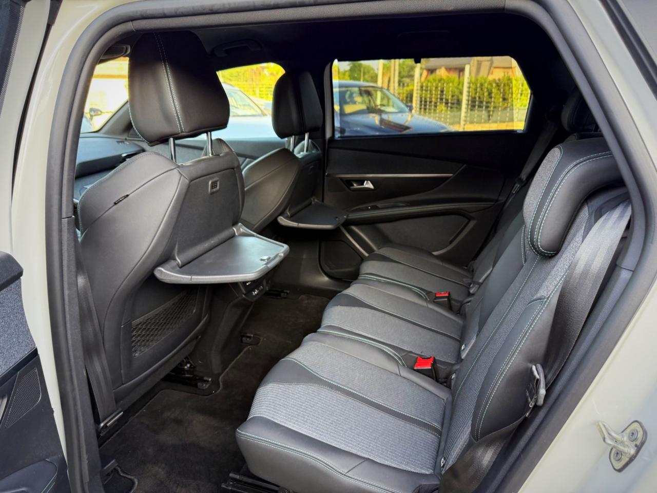 Peugeot 5008 BlueHDi 130 S&S EAT8 GT 24.000 km Garanzia Officiale Peugeot