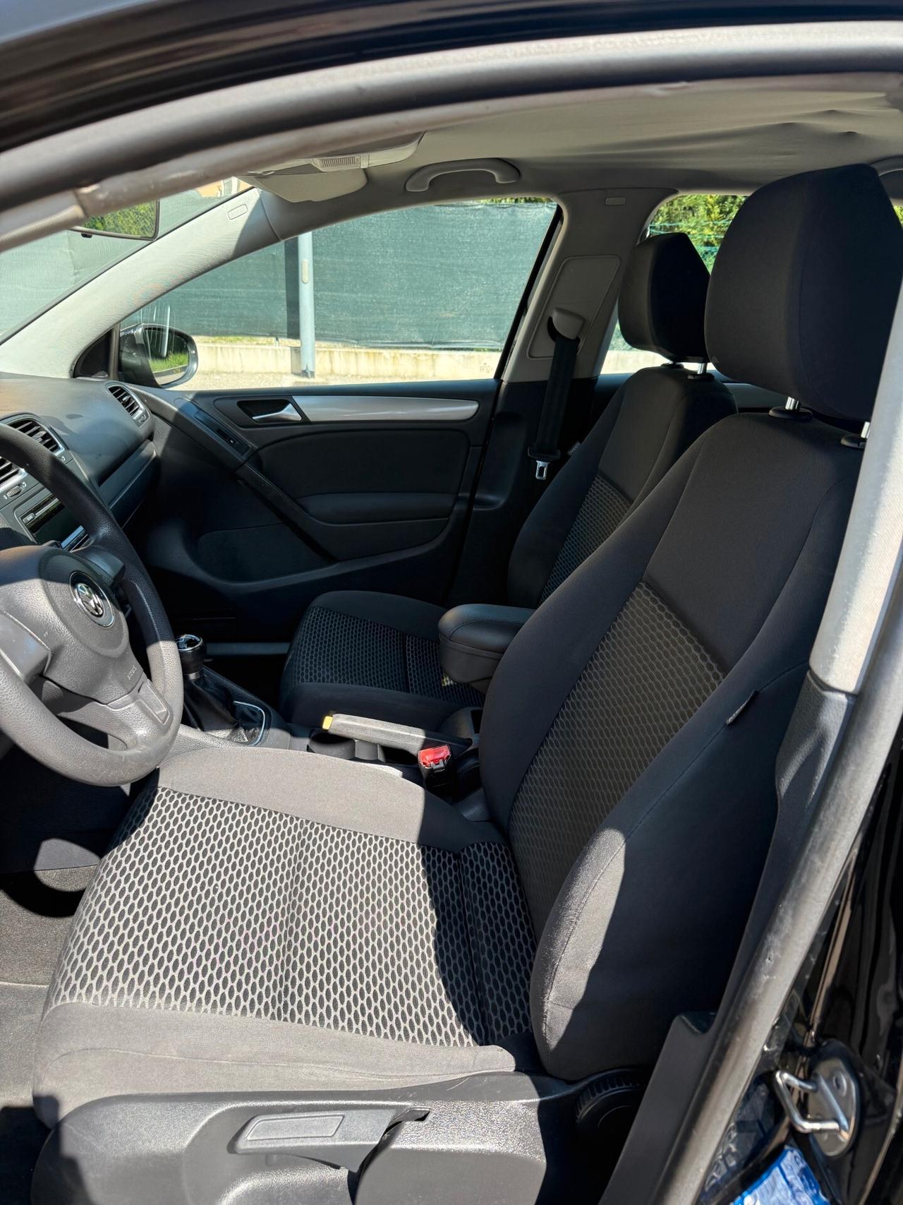 Volkswagen Golf 1.4 - NEOPATENTATI - 12 MESI DI GARANZIA -