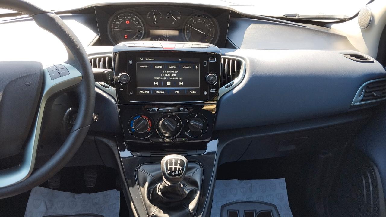 LANCIA YPSILON 1.0 HYBRID -GARANZIA FULL