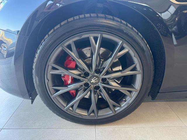 MASERATI Ghibli V6 Diesel Gransport nerissimo Edition