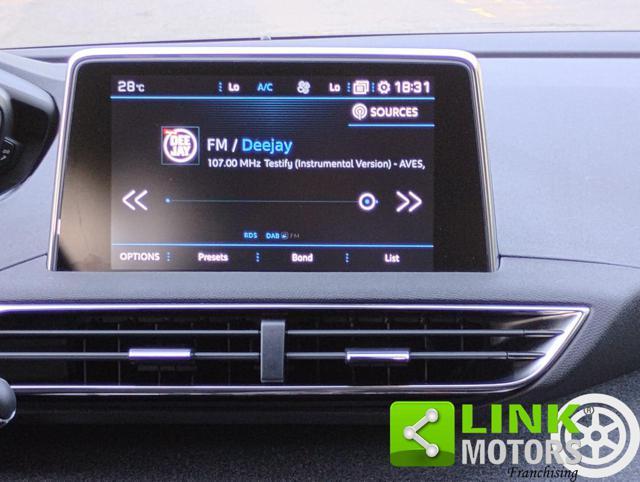 PEUGEOT 3008 BlueHDi 130 S&S Allure