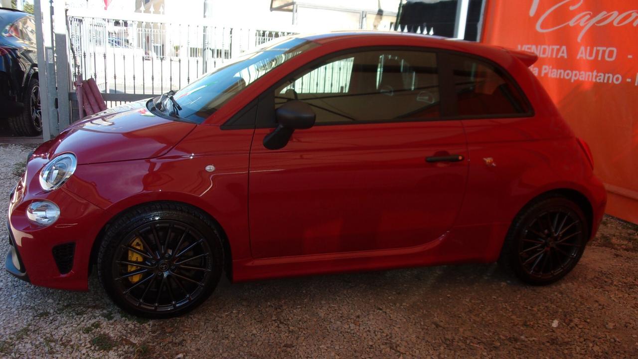 Abarth 695 1.4 Turbo T-Jet 180 CV