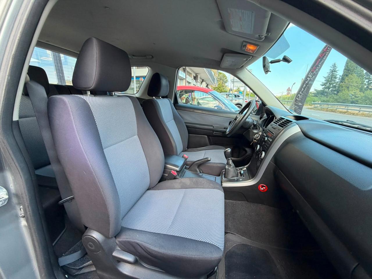 Suzuki Grand Vitara 1.6 16V 3 porte (GPL) Gancio di traino