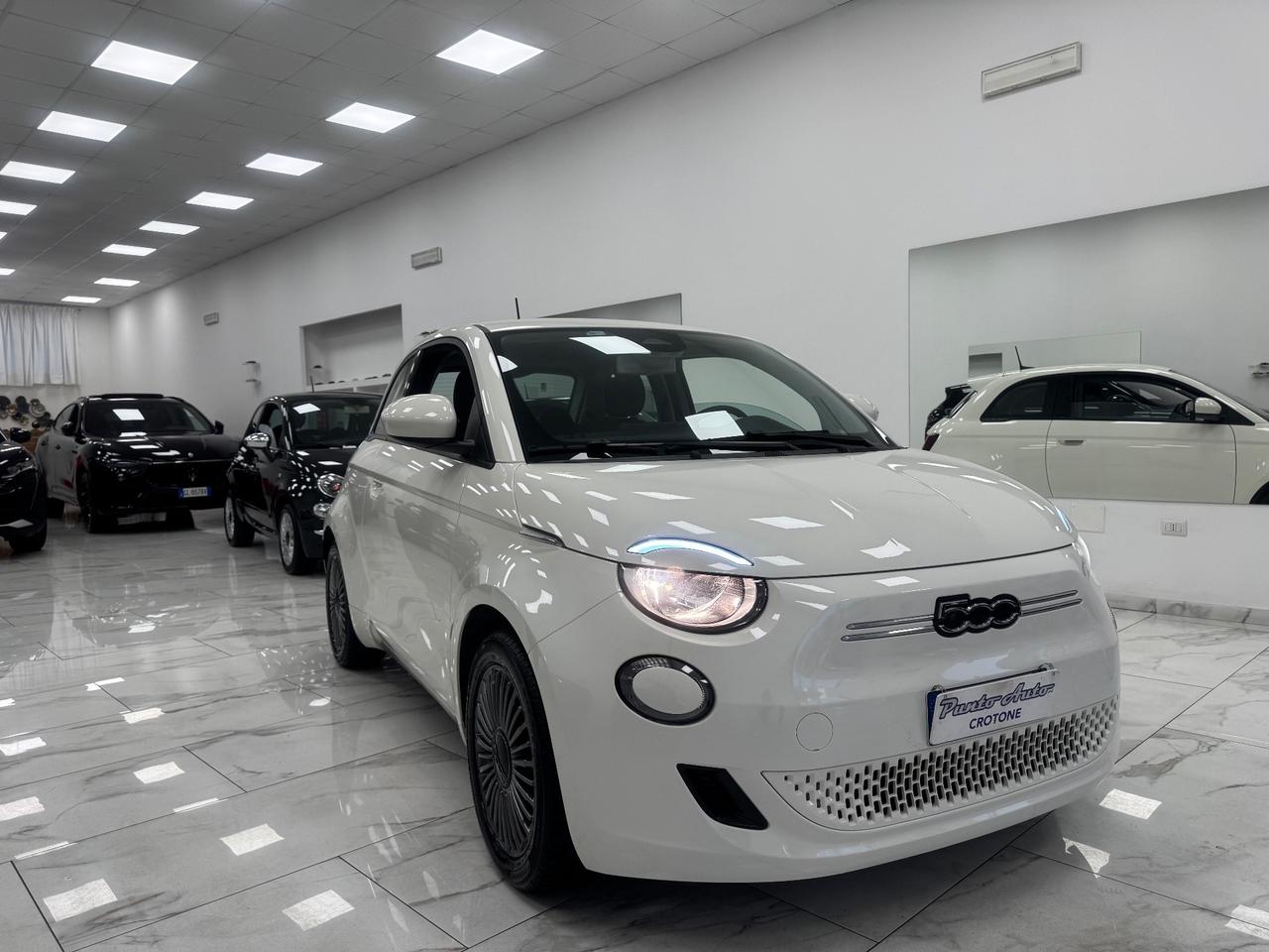 Fiat 500 500e Berlina 43 kWh Icon