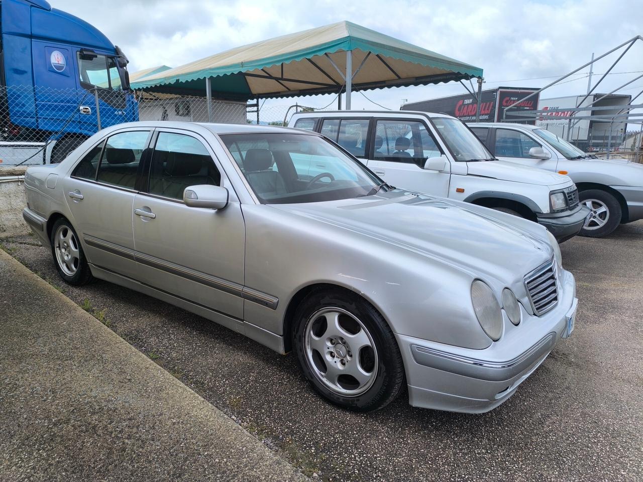 Mercedes-benz E 270 E 270 CDI cat Elegance