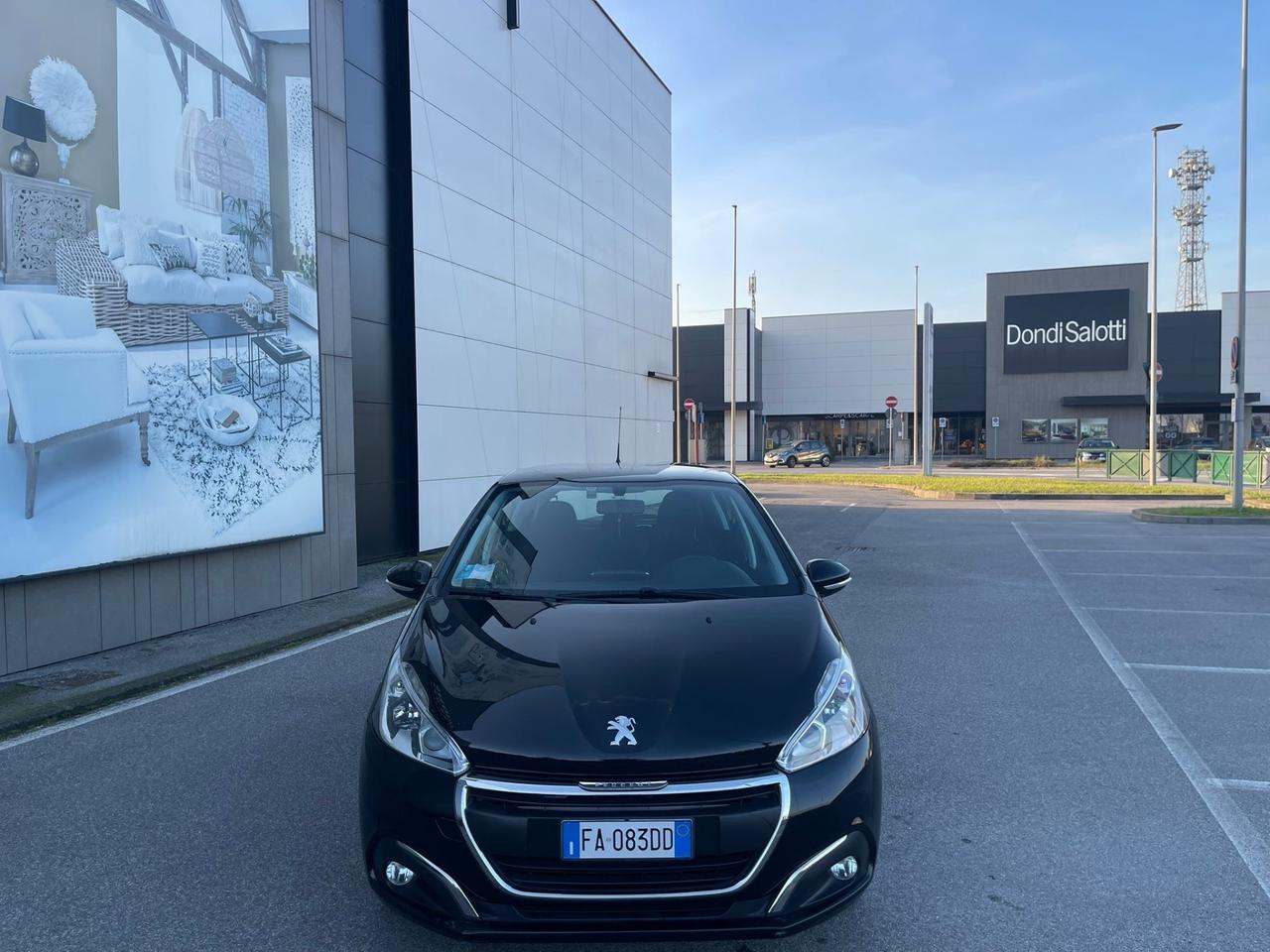 Peugeot 208 PureTech 82 5 porte Allure